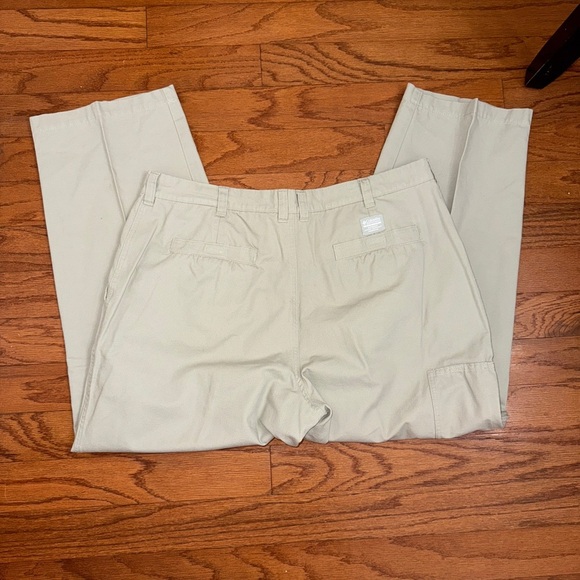 Columbia Khaki Pleated Pants Size 40x30 Men’s - Picture 5 of 6